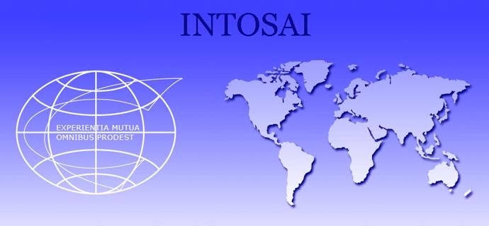 Logo de la INTOSAI, Organización Internacional de Entidades Fiscalizadoras Superiores, dedicada a promover la transparencia y la rendición de cuentas en el manejo del dinero público a nivel mundial.